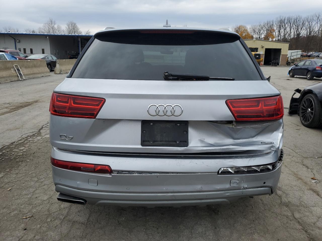 AUDI Q7 PREMIUM PLUS