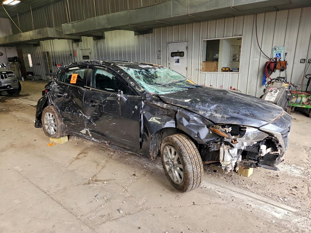 MAZDA 3 GRAND TOURING