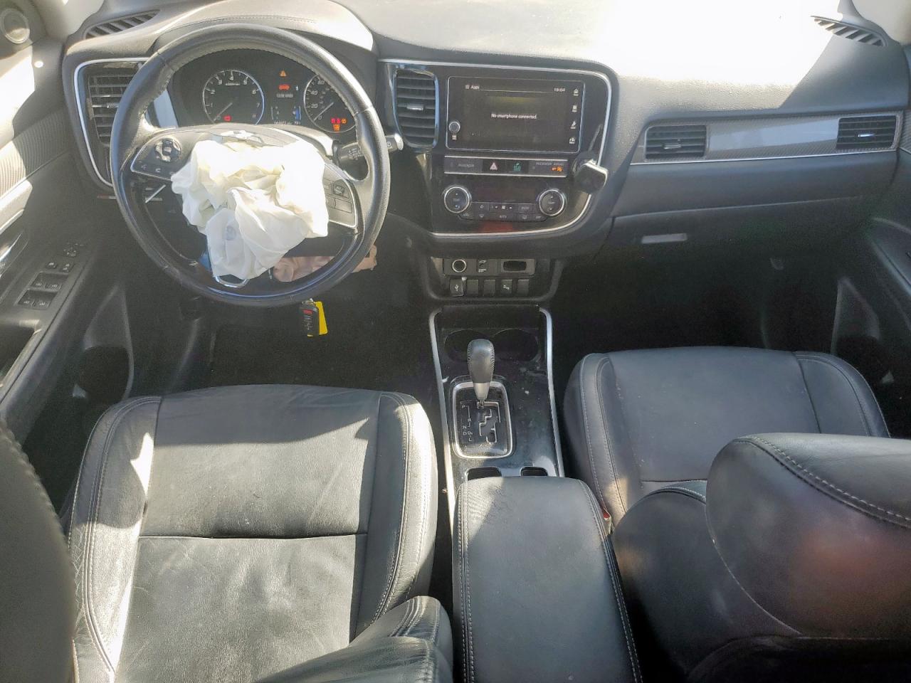 MITSUBISHI OUTLANDER SE