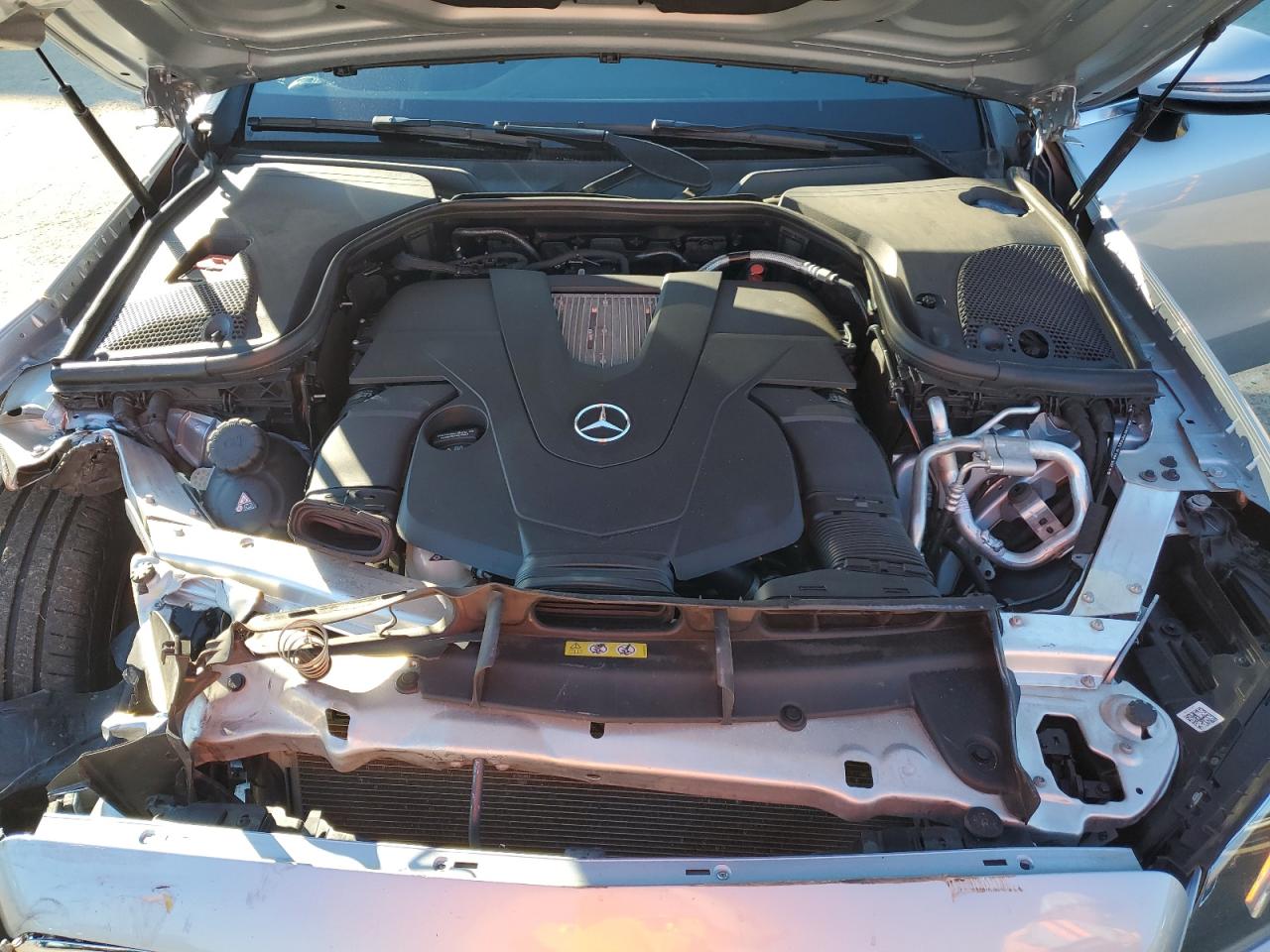 MERCEDES-BENZ E-CLASS 400