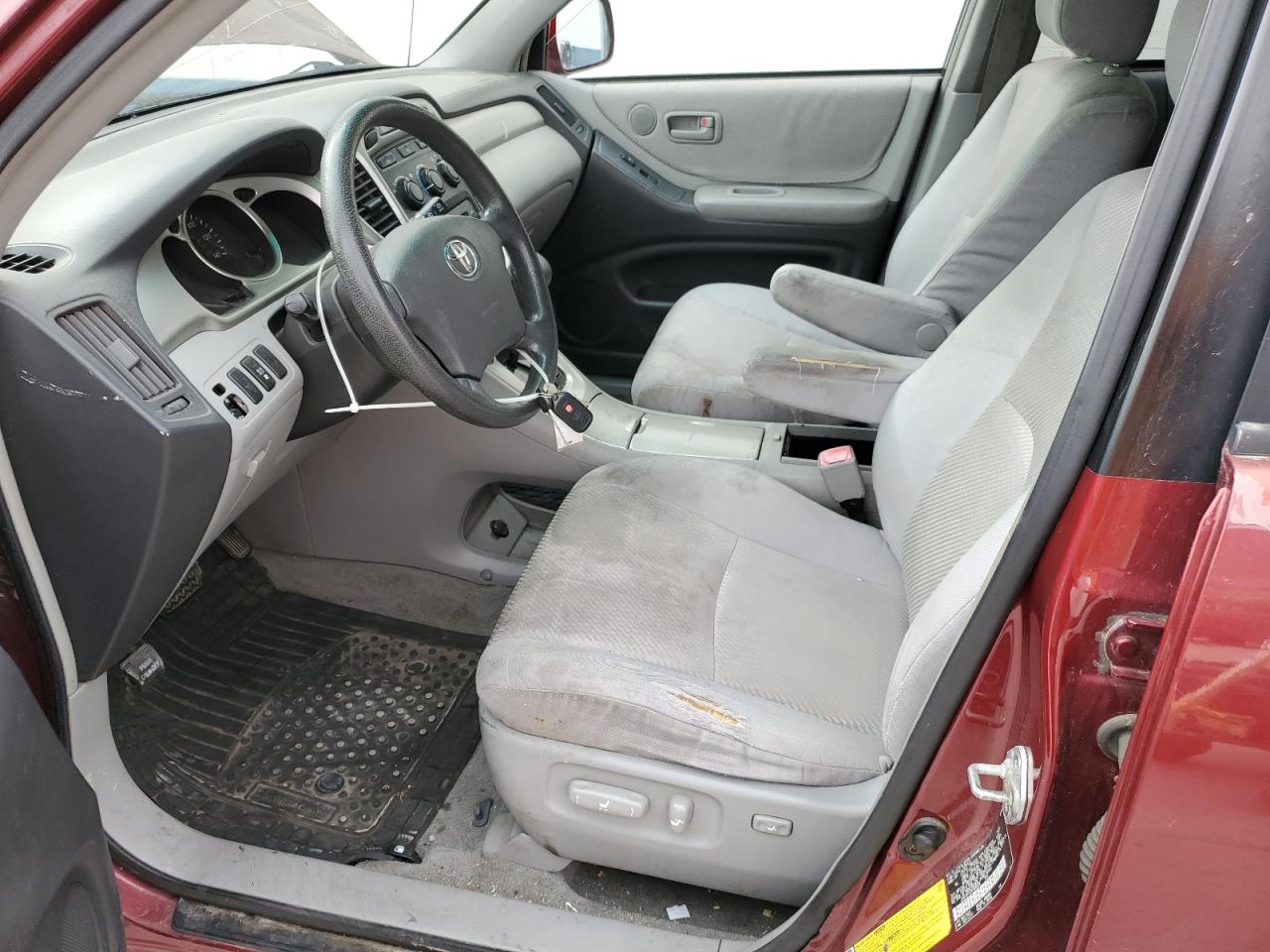 Lot #3287708006 2004 TOYOTA HIGHLANDER