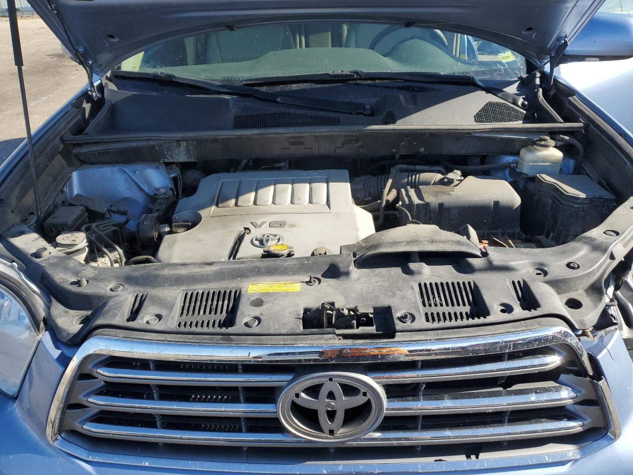 TOYOTA HIGHLANDER LIMITED