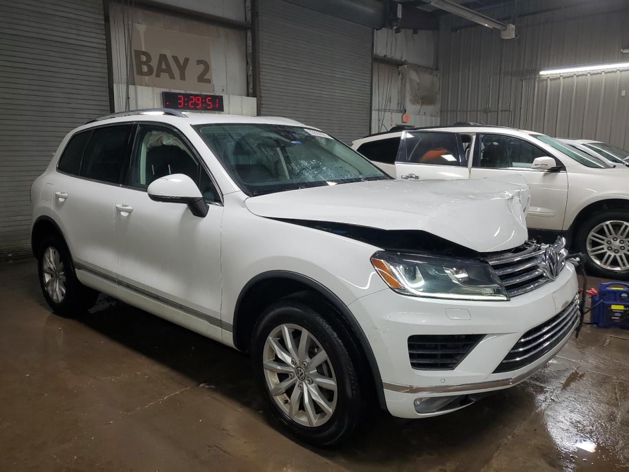 VOLKSWAGEN TOUAREG SPORT