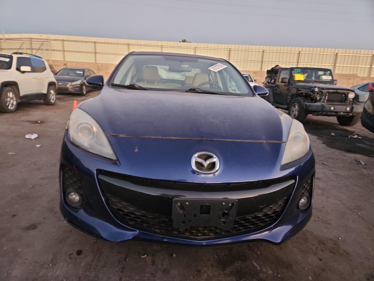 MAZDA 3 S