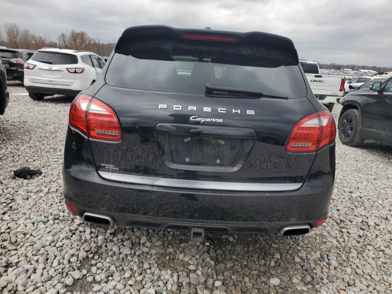 PORSCHE CAYENNE
