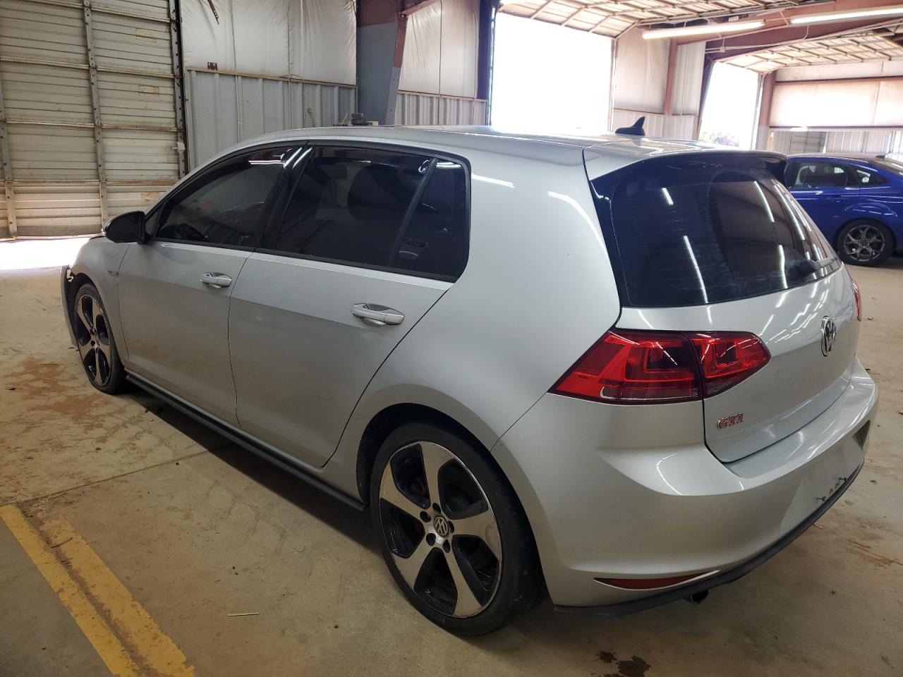 VOLKSWAGEN GOLF GTI