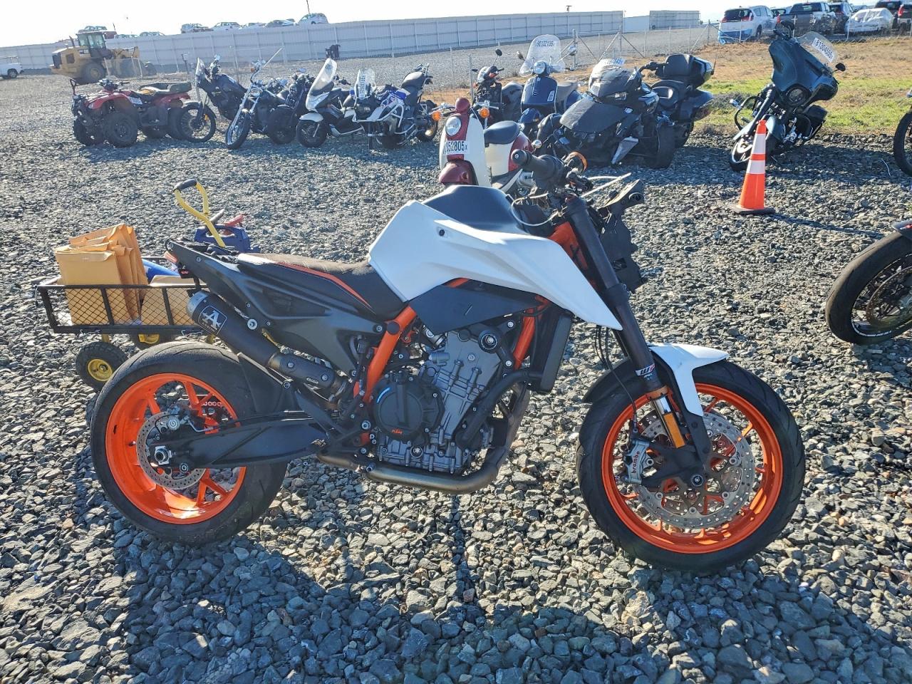 Lot #3302746048 2021 KTM 890 DUKE R