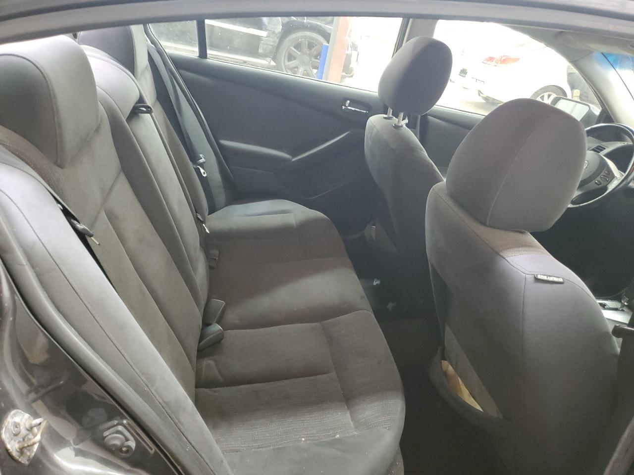NISSAN ALTIMA BASE