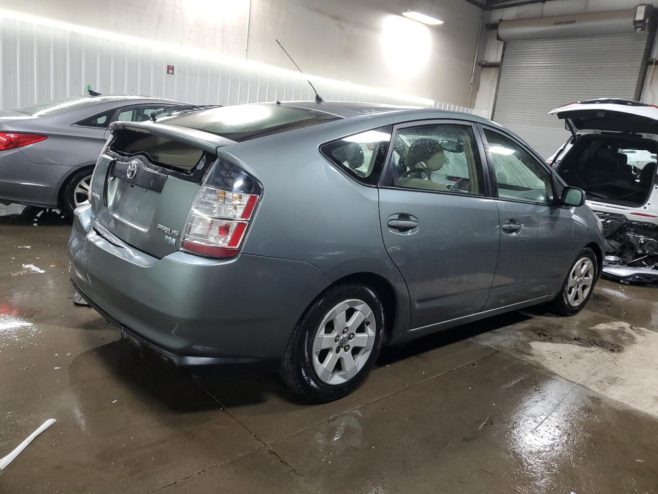 Lot #3290374797 2004 TOYOTA PRIUS