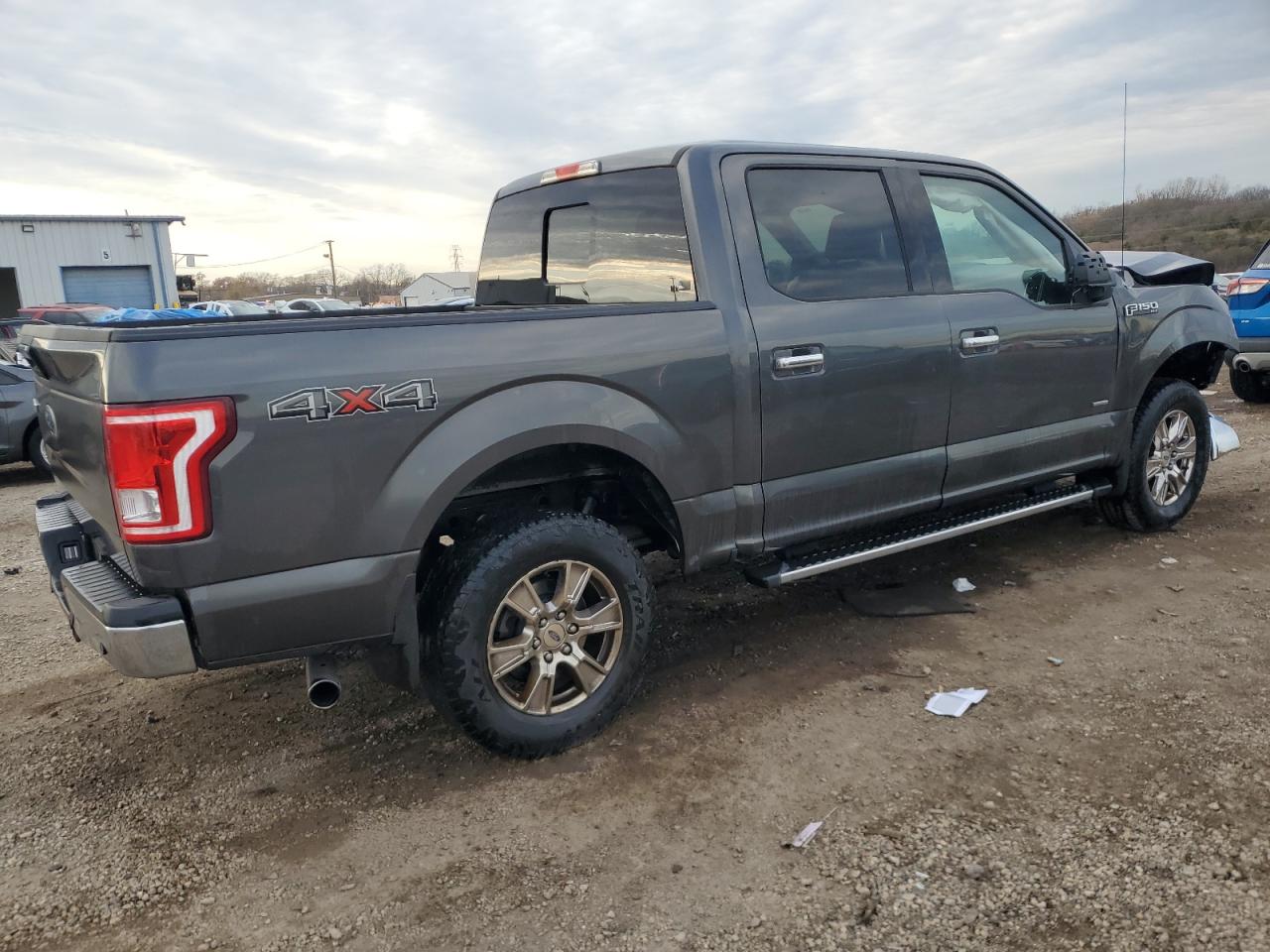 FORD F-150 SUPERCREW