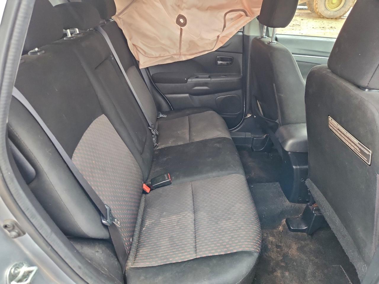 MITSUBISHI OUTLANDER ES