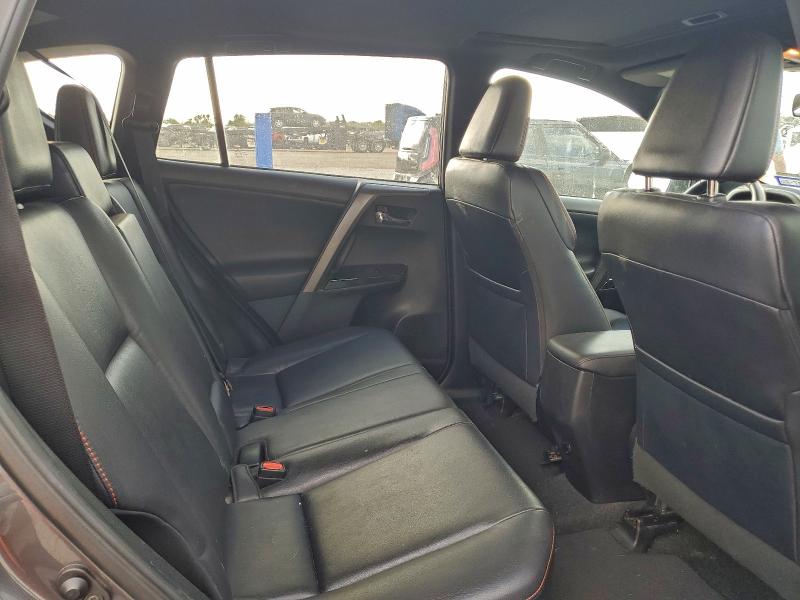 2016 TOYOTA RAV4 SE #3296530404