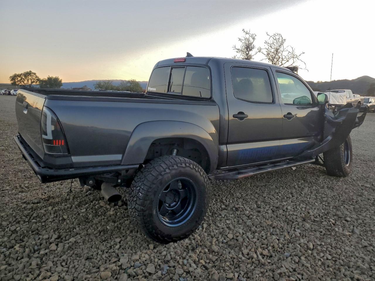 TOYOTA TACOMA DOUBLE CAB
