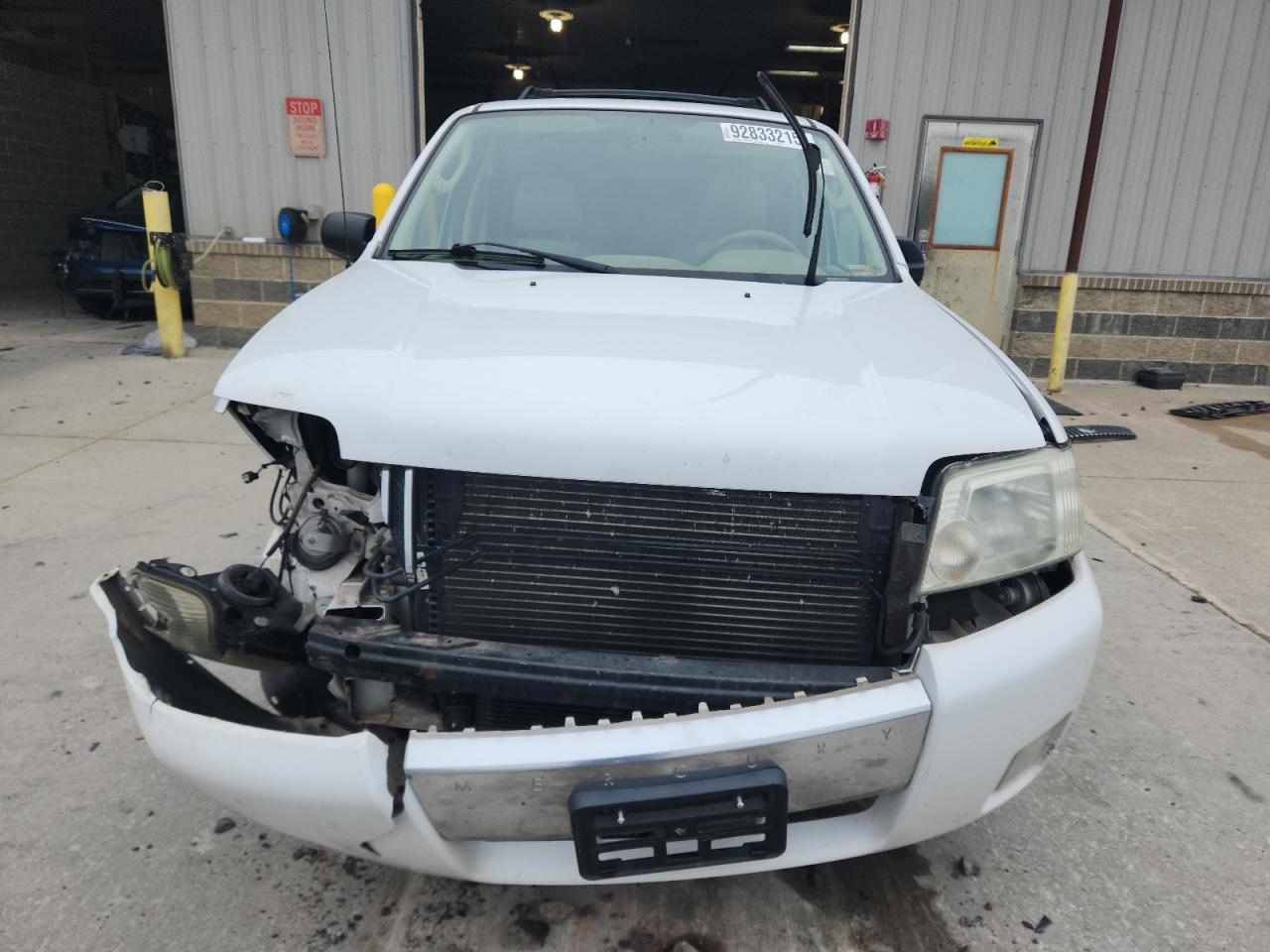 Lot #3298100142 2005 MERCURY MARINER