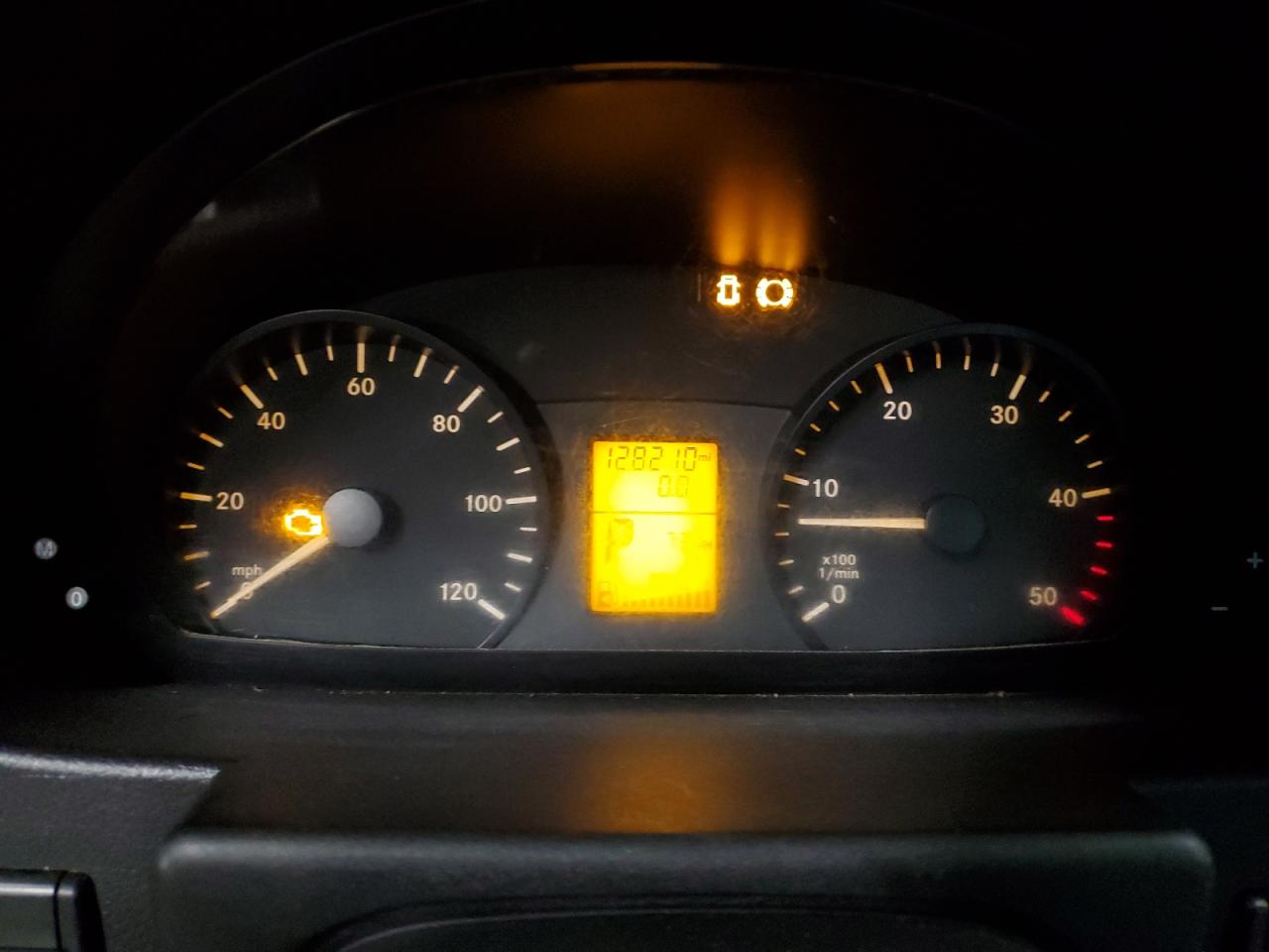 Lot #3280402317 2014 FREIGHTLINER SPRINTER 3