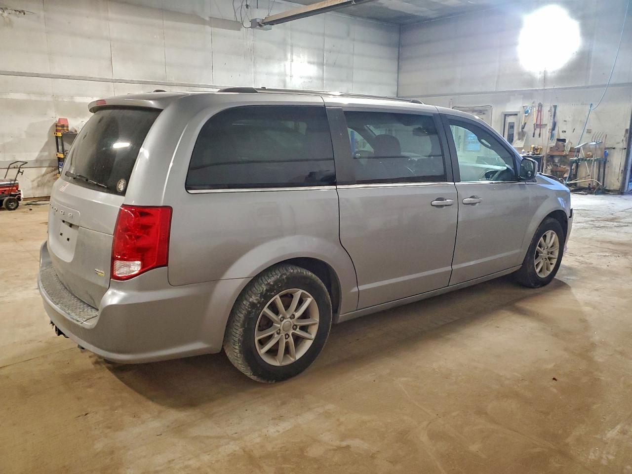 DODGE GRAND CARAVAN SE