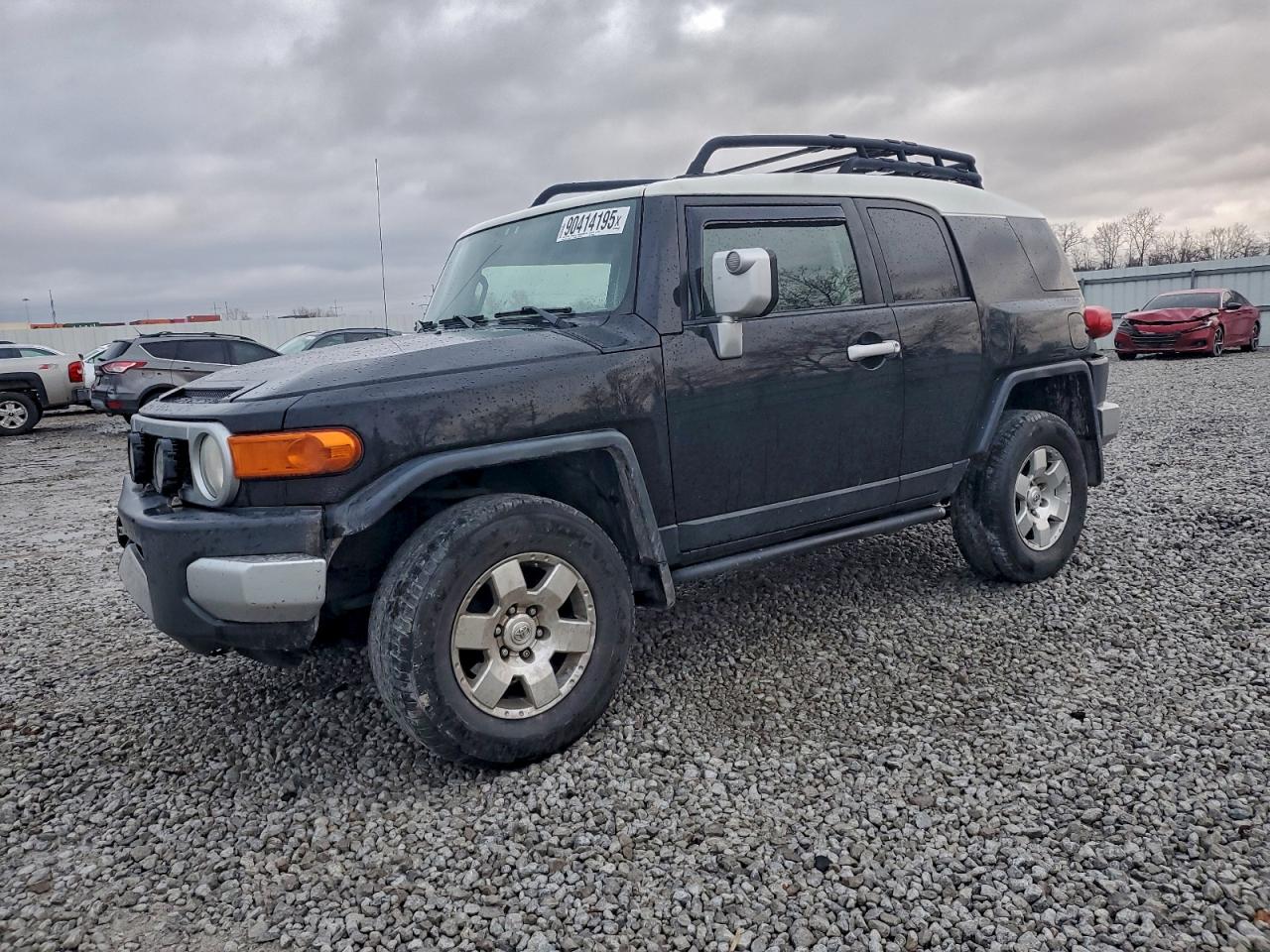 TOYOTA FJ CRUISER