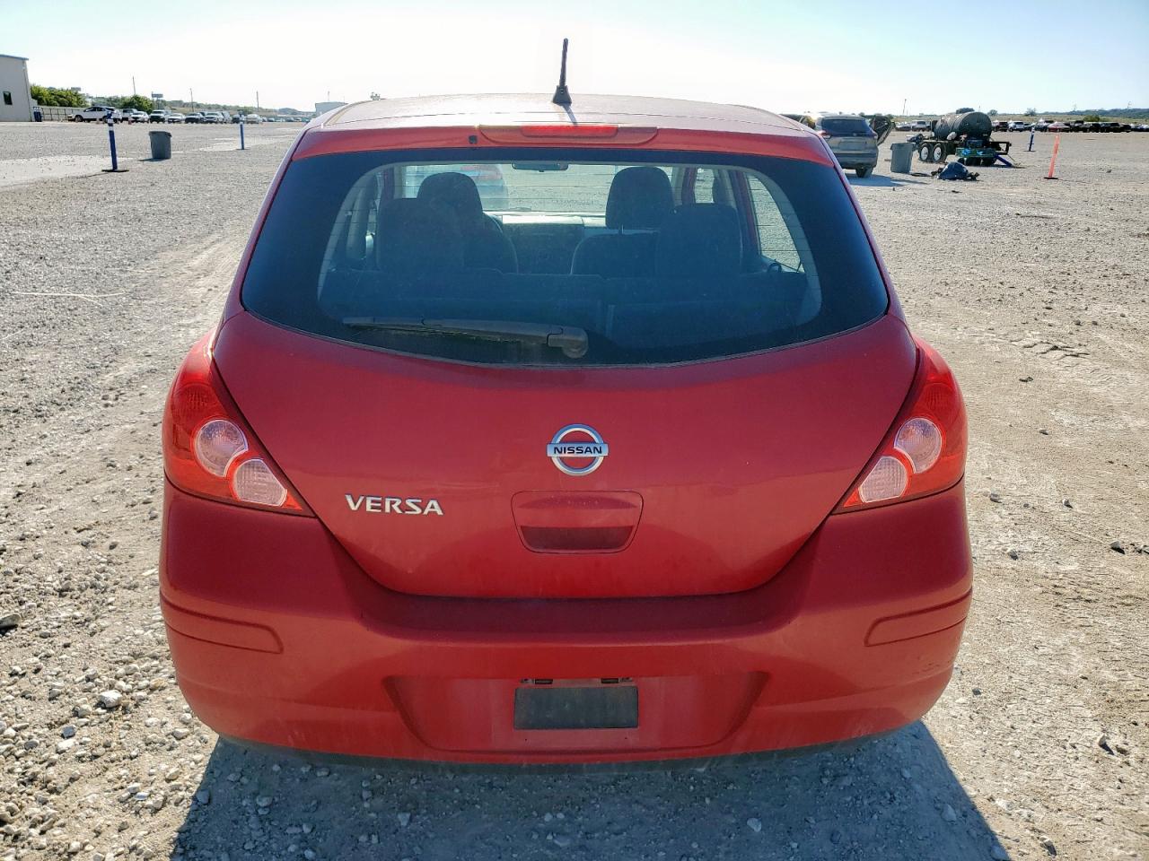 NISSAN VERSA S