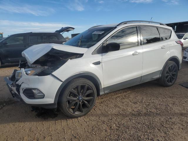 Global Auto Auctions: 2019 FORD ESCAPE SE