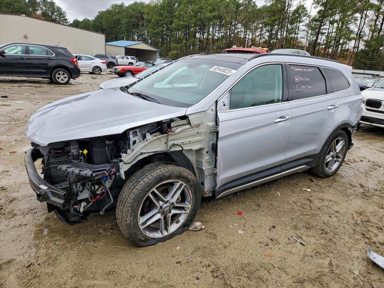 Lot #3301815364 2017 HYUNDAI SANTA FE S