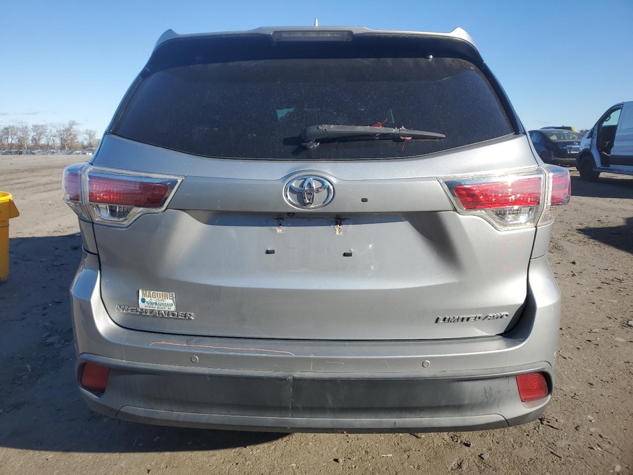 TOYOTA HIGHLANDER LIMITED