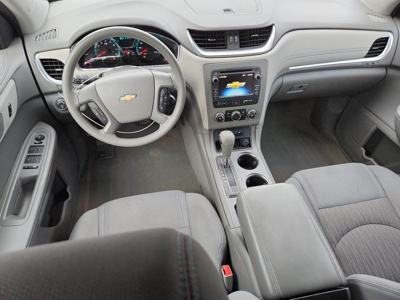 CHEVROLET TRAVERSE LS