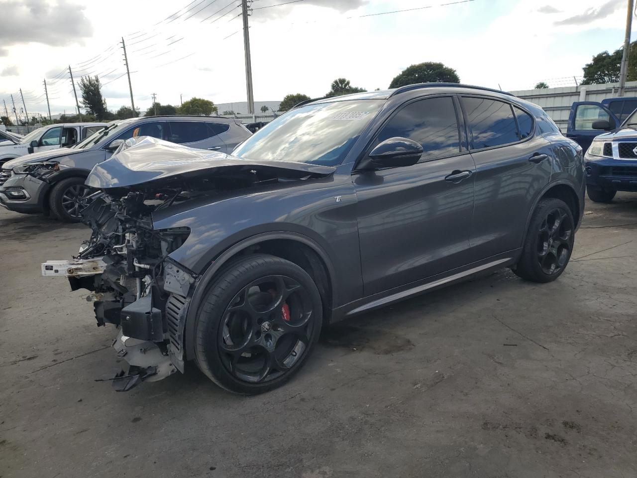 ALFA ROMEO STELVIO TI