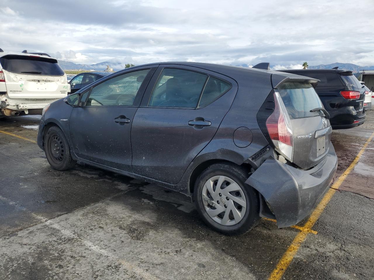 TOYOTA PRIUS C