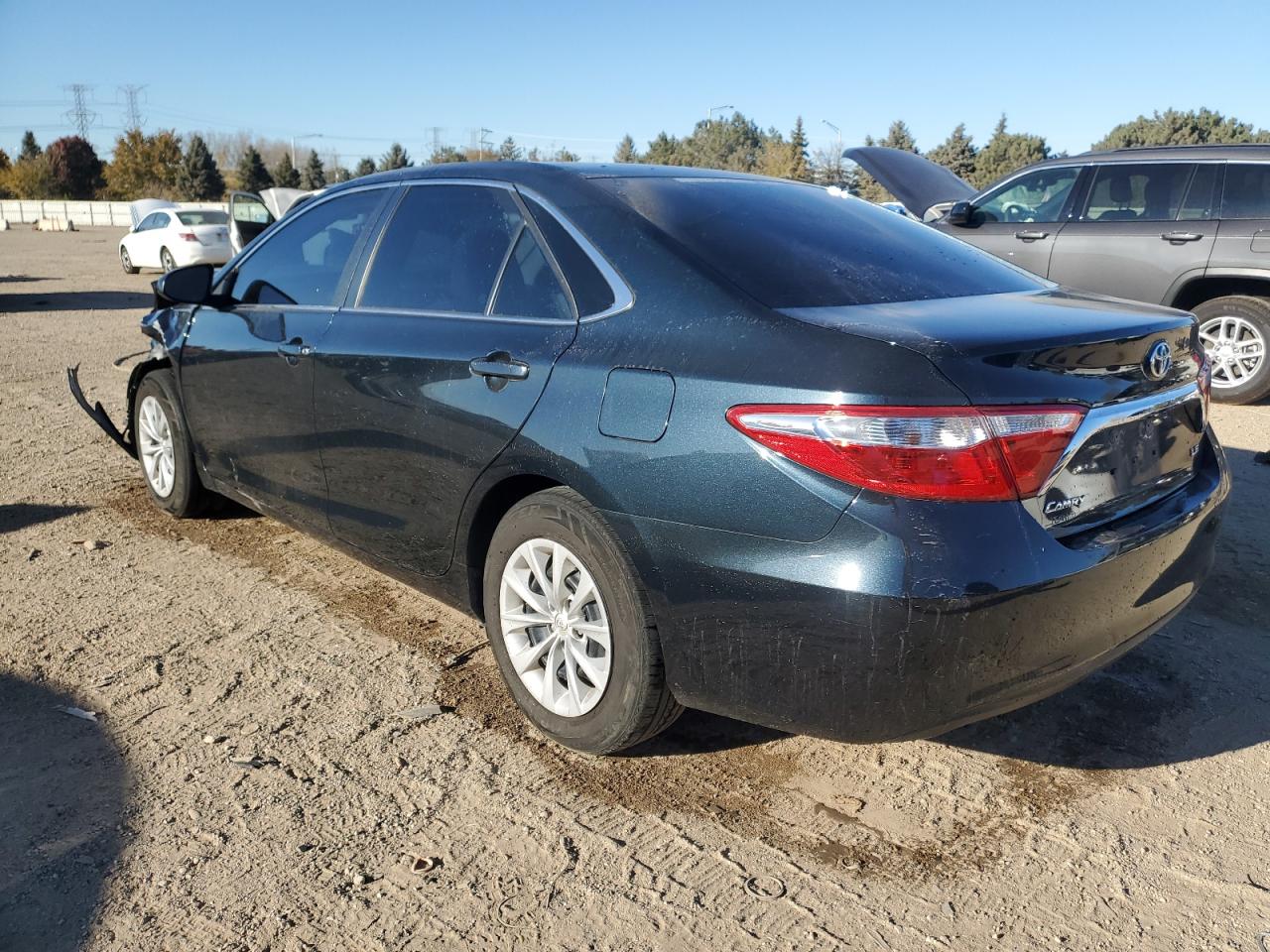 TOYOTA CAMRY LE