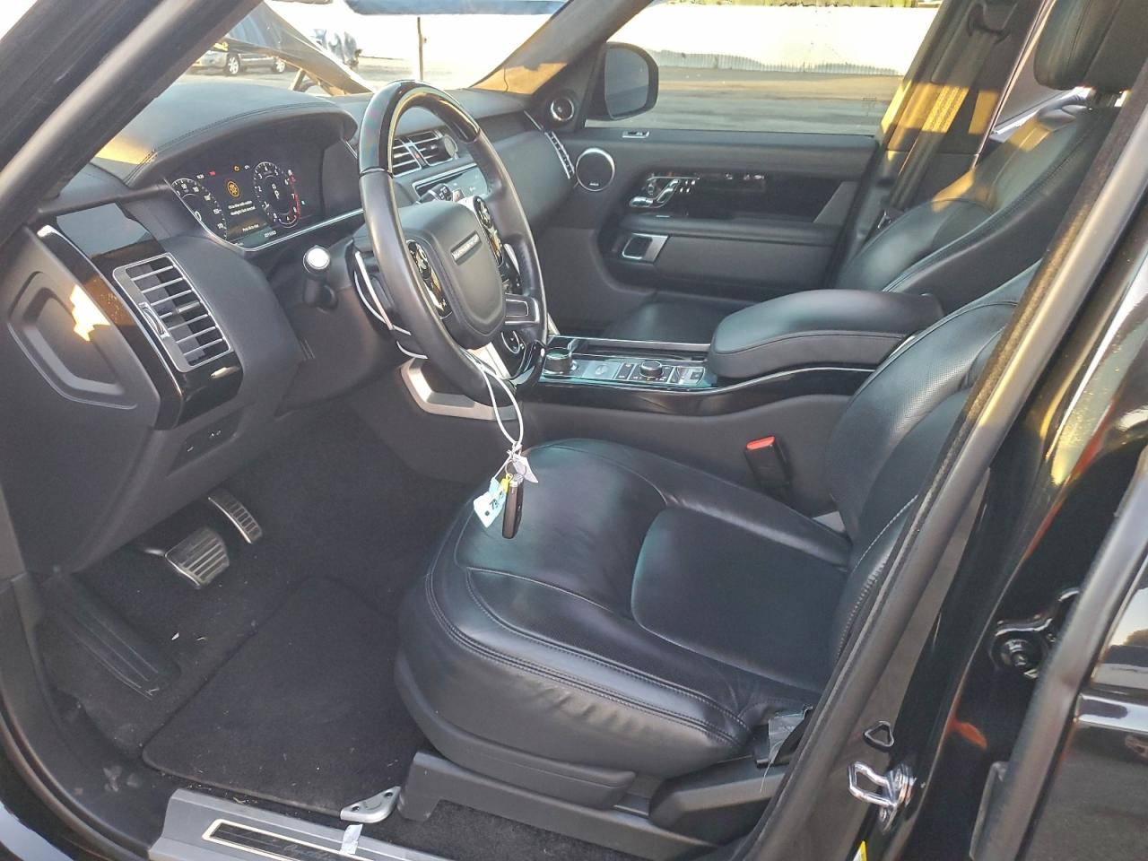 LAND ROVER RANGE ROVER AUTOBIOGRAPHY