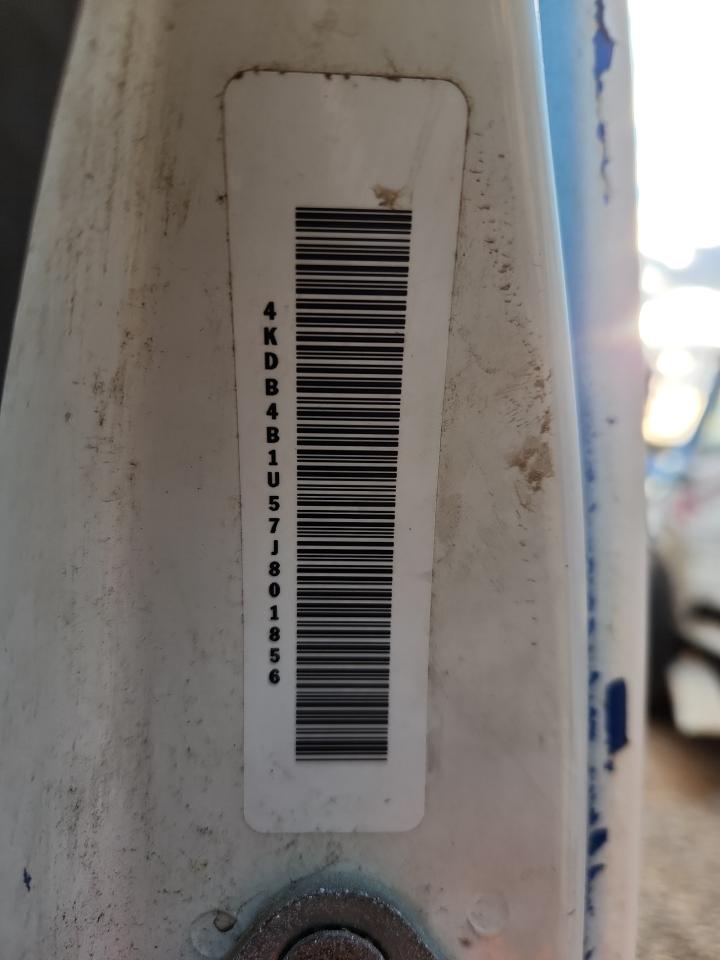 Lot #3290231230 2007 GMC W4