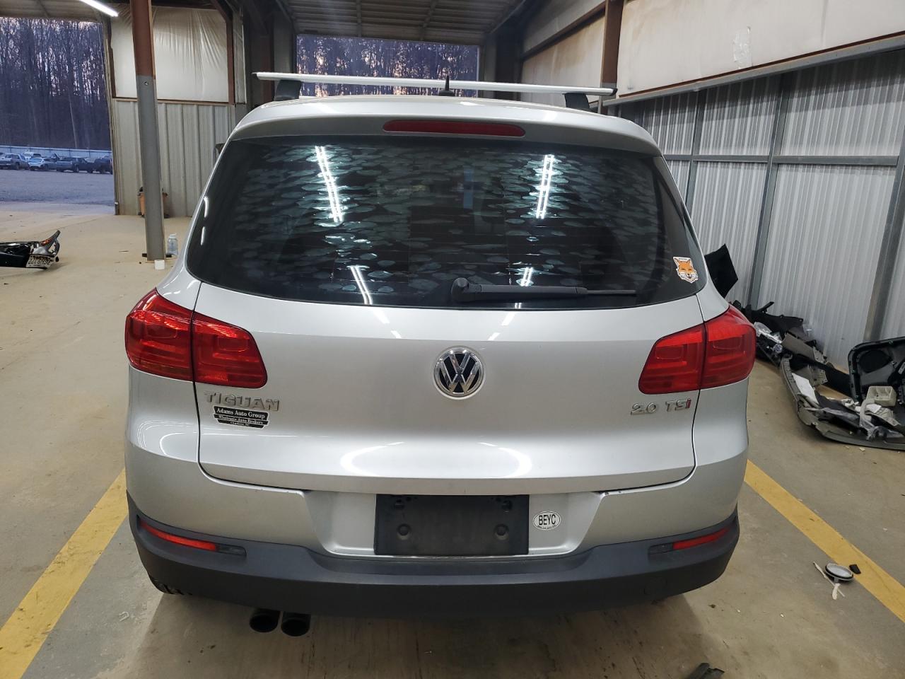 VOLKSWAGEN TIGUAN S
