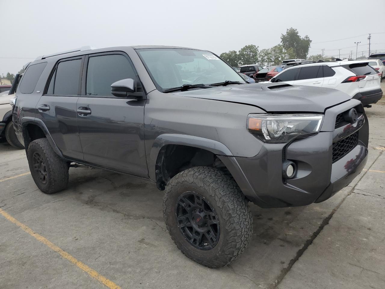 TOYOTA 4RUNNER SR5/SR5 PREMIUM