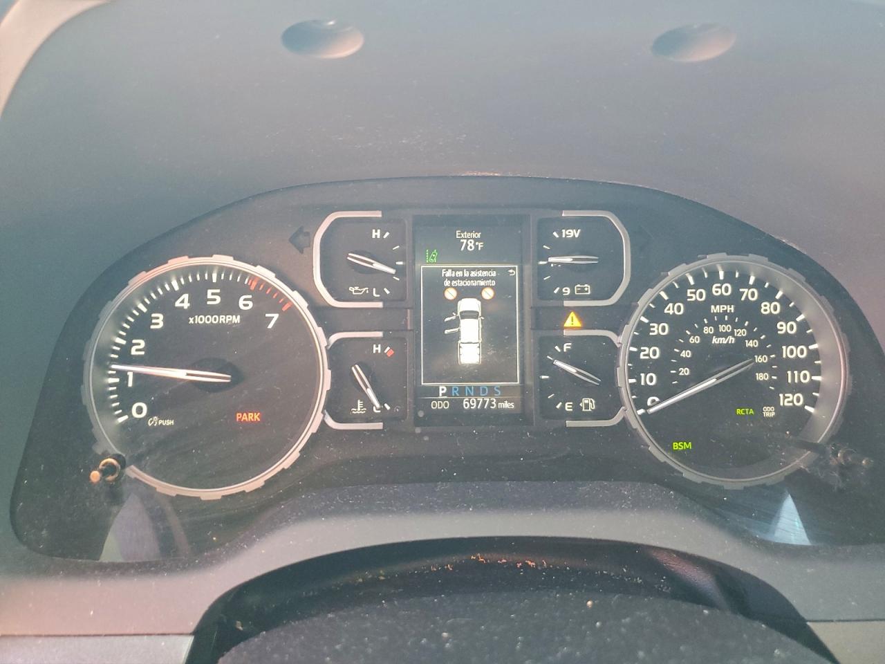 TOYOTA TUNDRA CREWMAX SR5