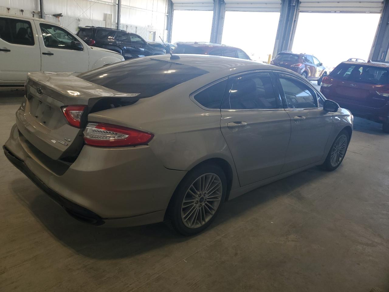 FORD FUSION SE