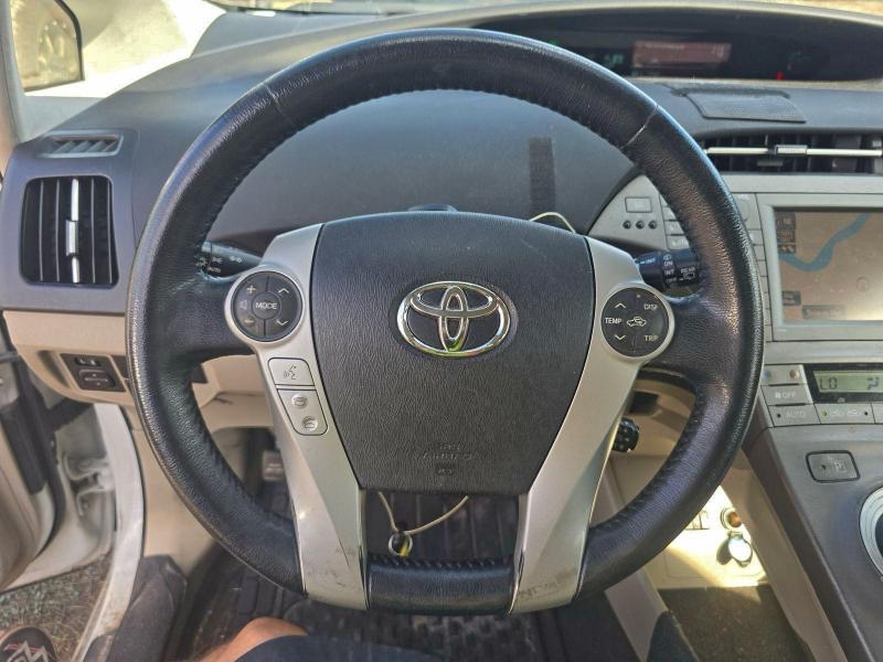 2014 TOYOTA PRIUS #3304609453