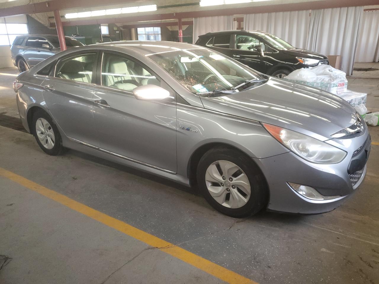 HYUNDAI SONATA HYBRID