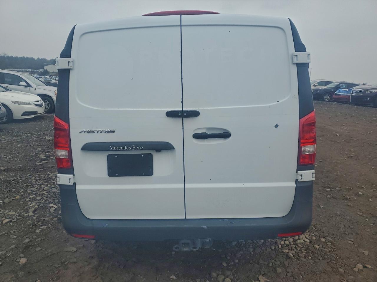 MERCEDES-BENZ METRIS