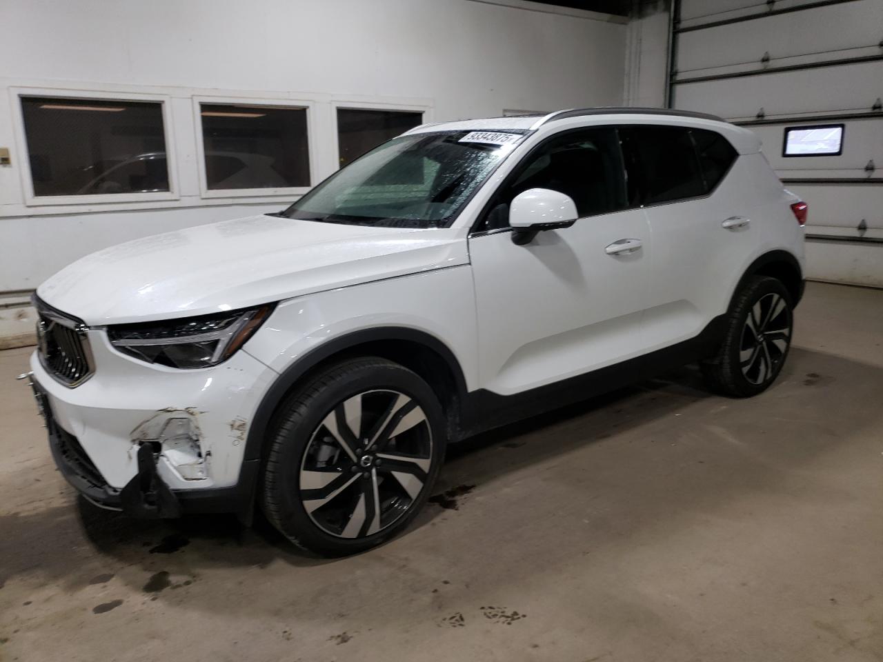 VOLVO XC40 PLUS