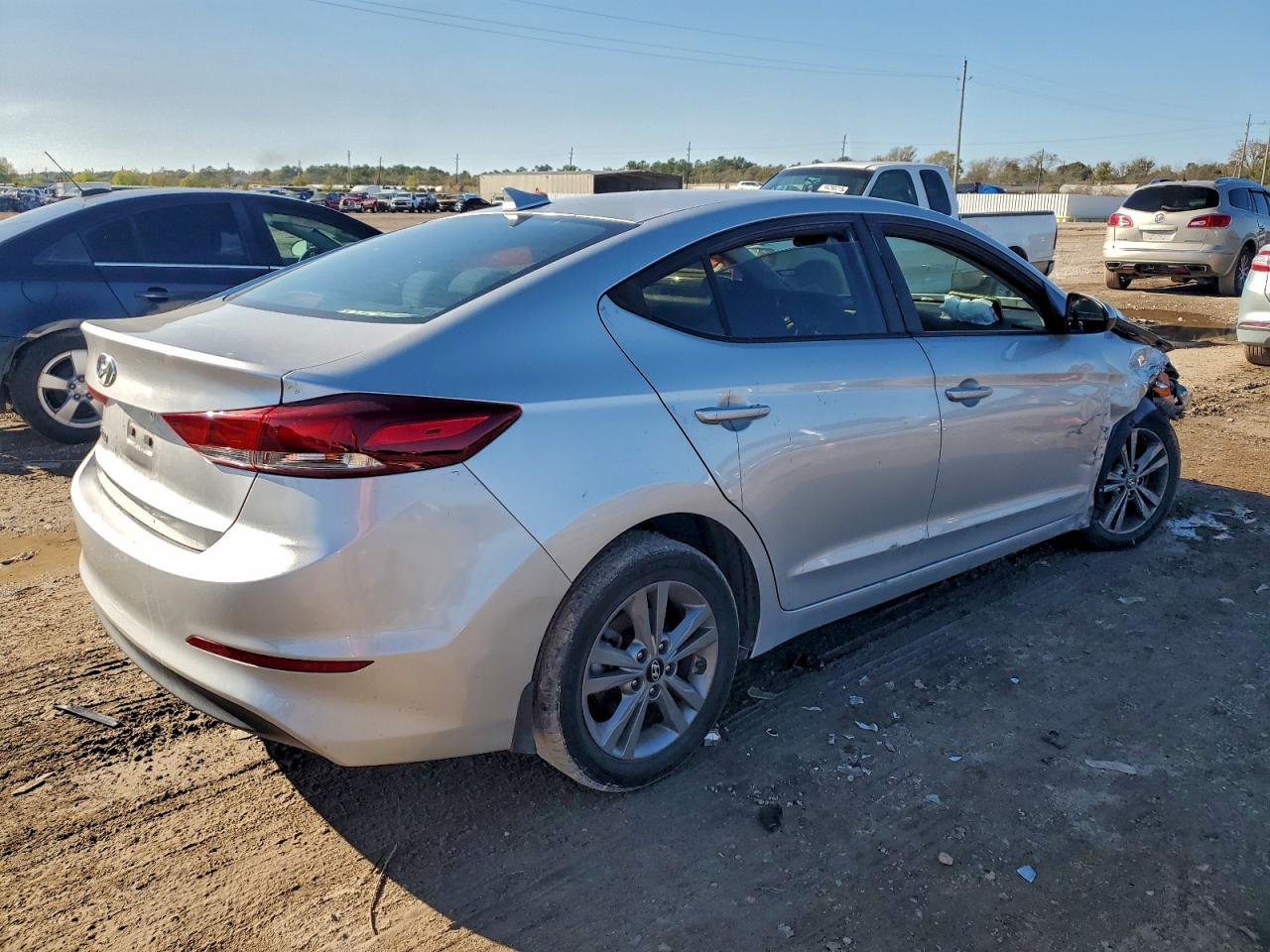 HYUNDAI ELANTRA SEL