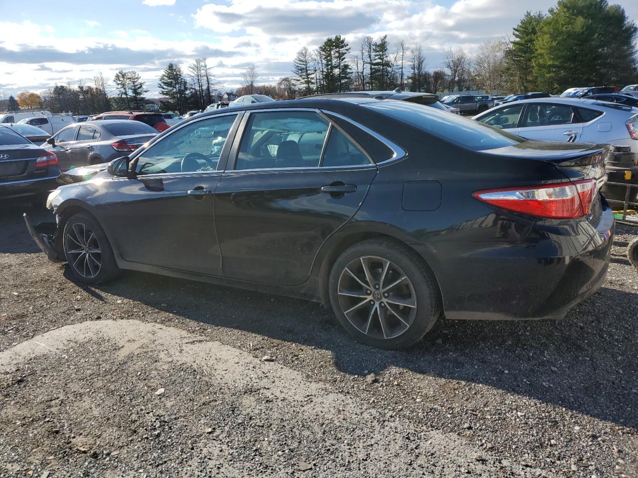 TOYOTA CAMRY XSE
