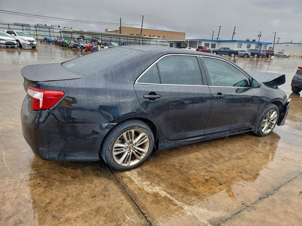 TOYOTA CAMRY L