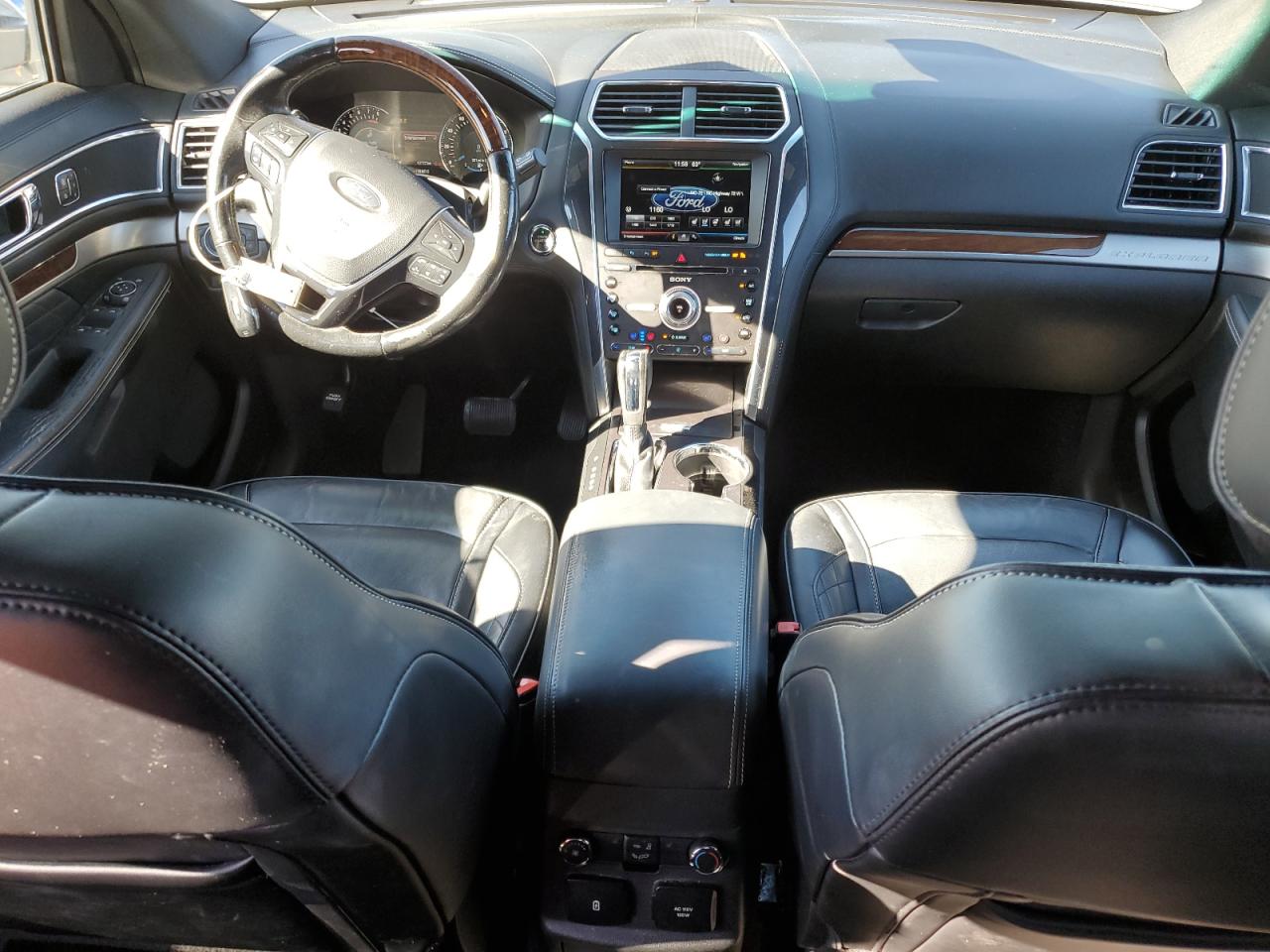 FORD EXPLORER PLATINUM