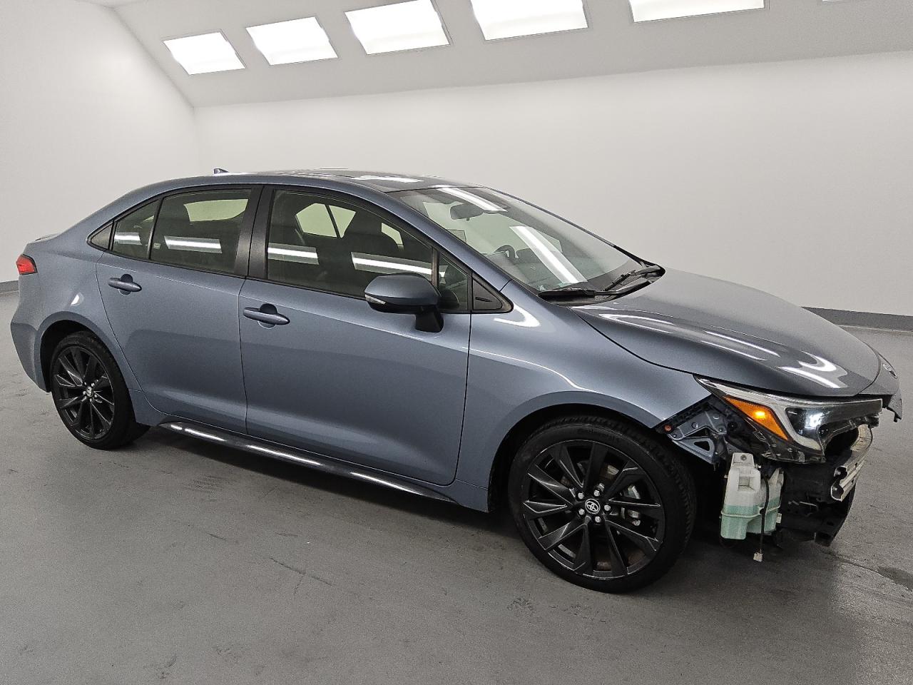 Lot #3310332992 2023 TOYOTA COROLLA SE