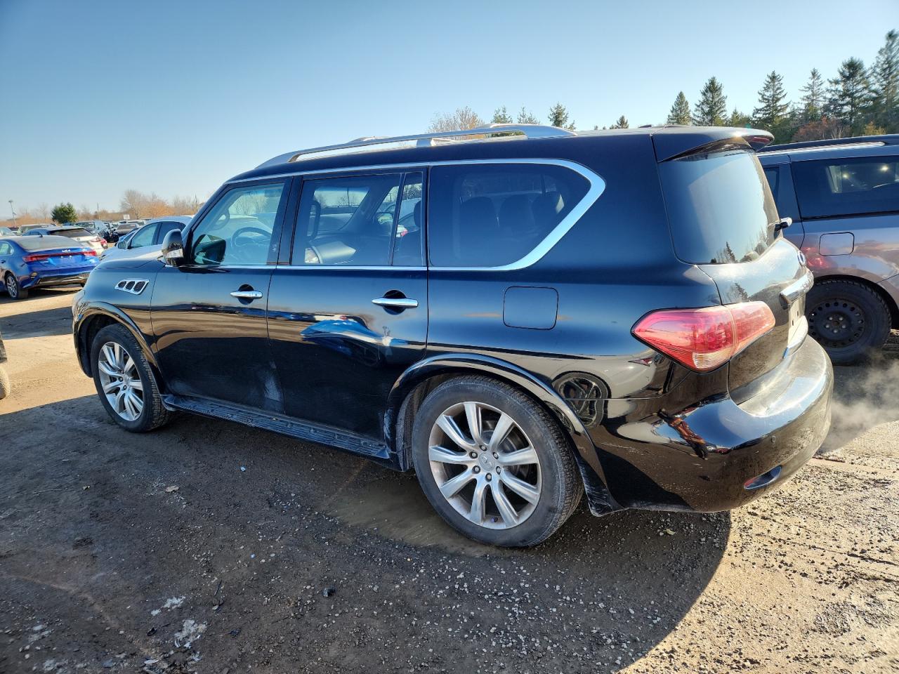 INFINITI QX56