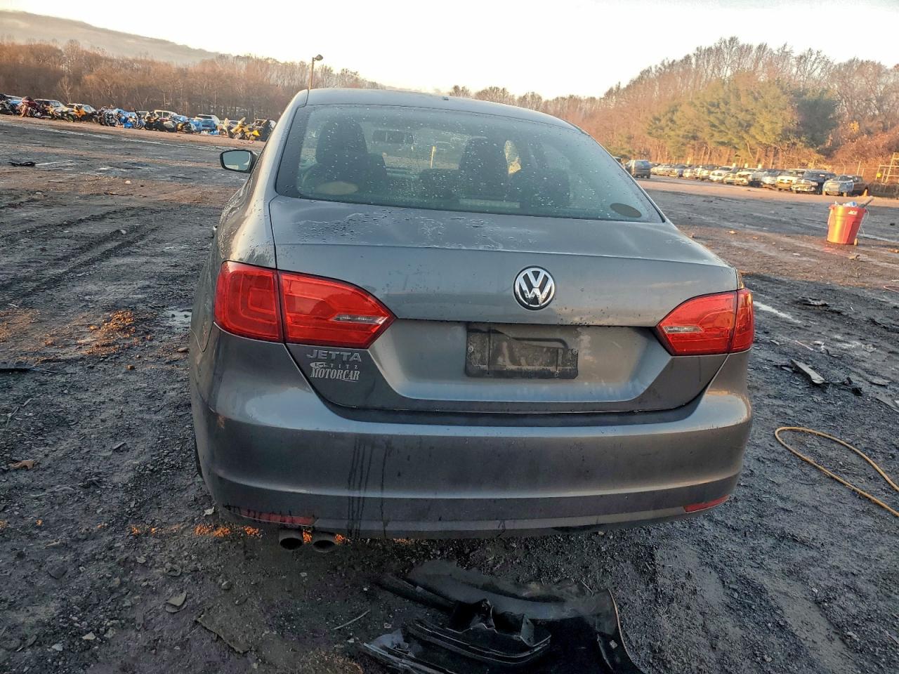 VOLKSWAGEN JETTA BASE