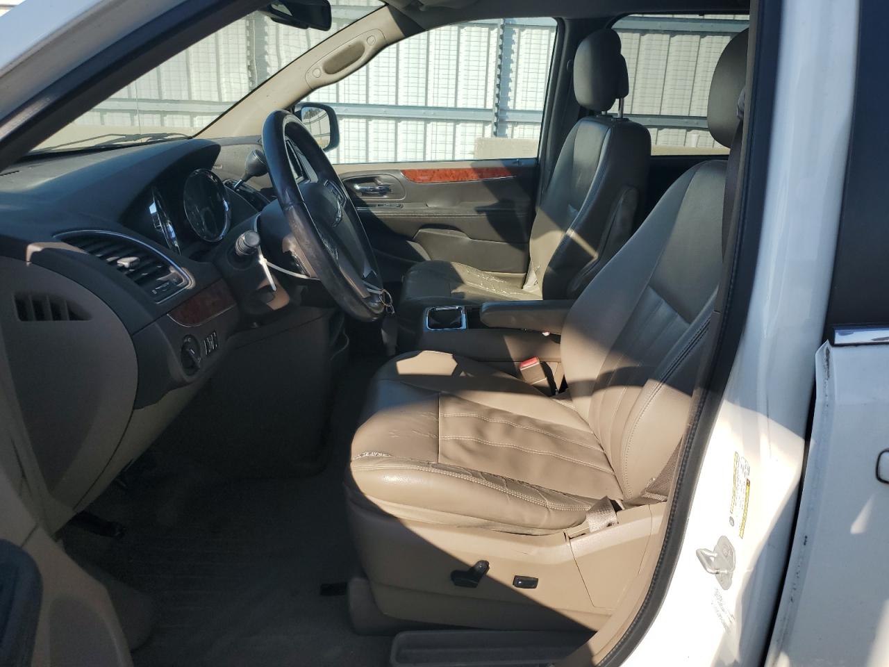 CHRYSLER TOWN & COUNTRY TOURING