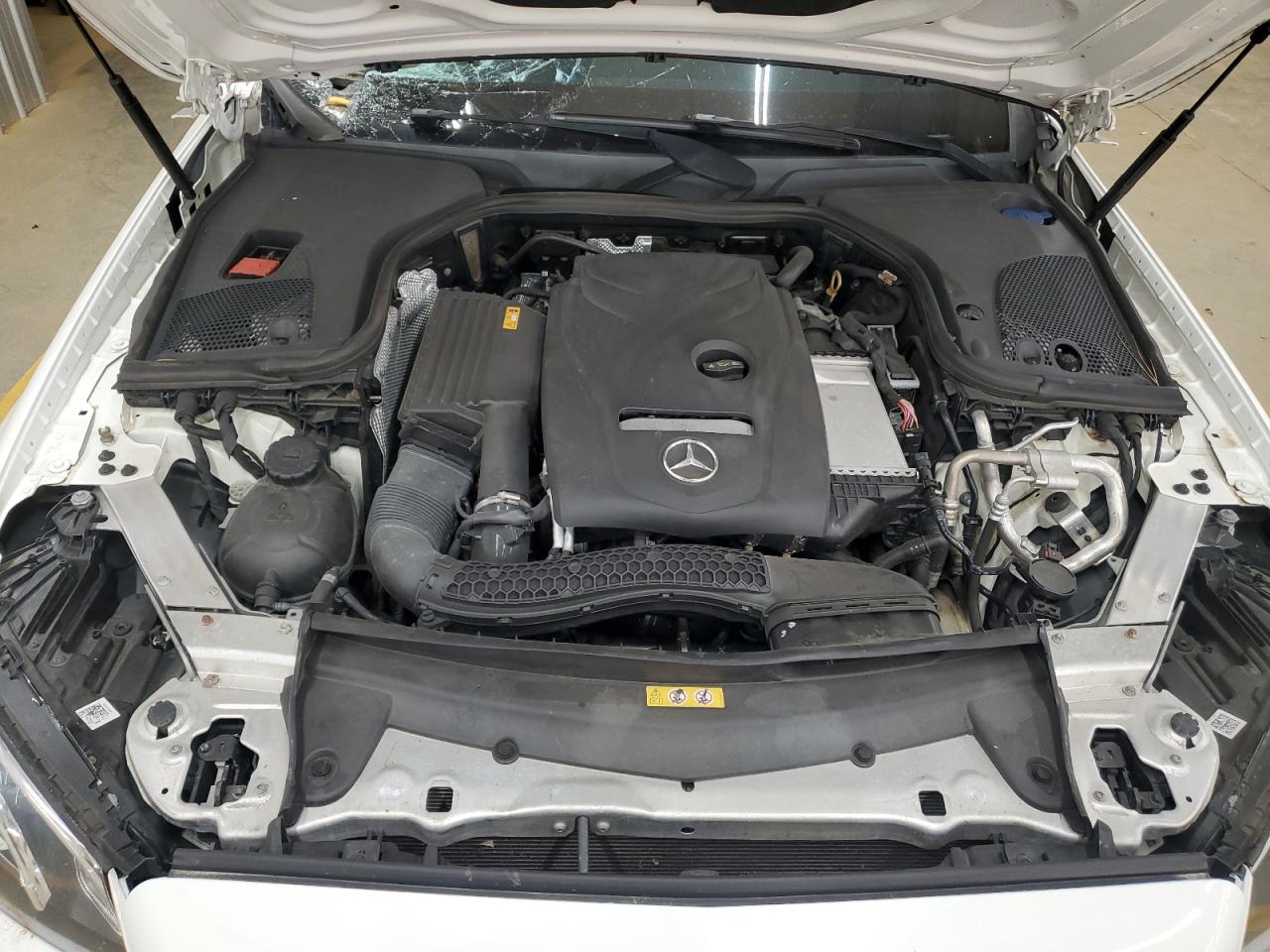 MERCEDES-BENZ E-CLASS 300