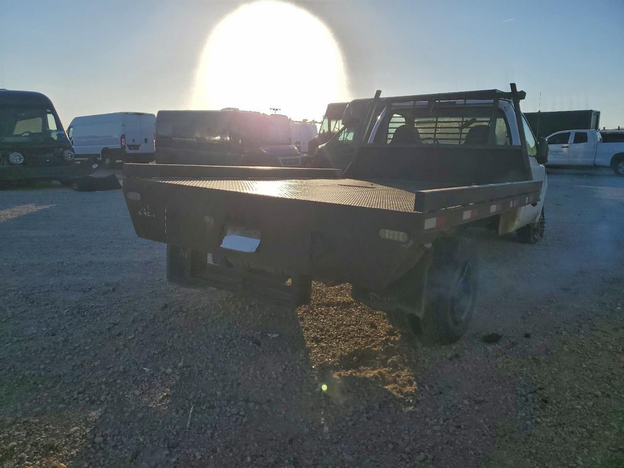 Lot #3311406321 1999 FORD F350