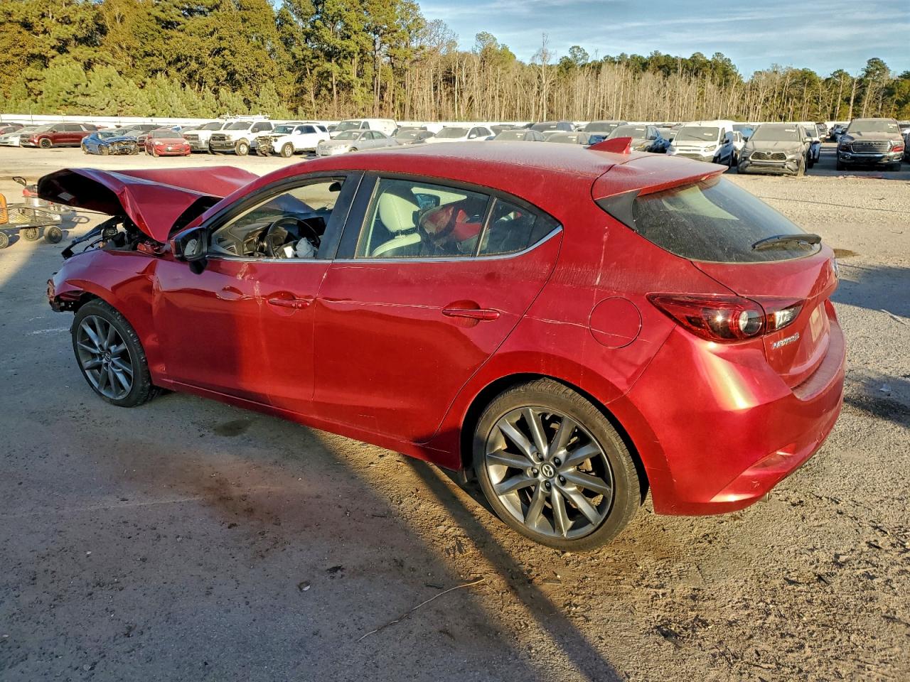 MAZDA 3 GRAND TOURING